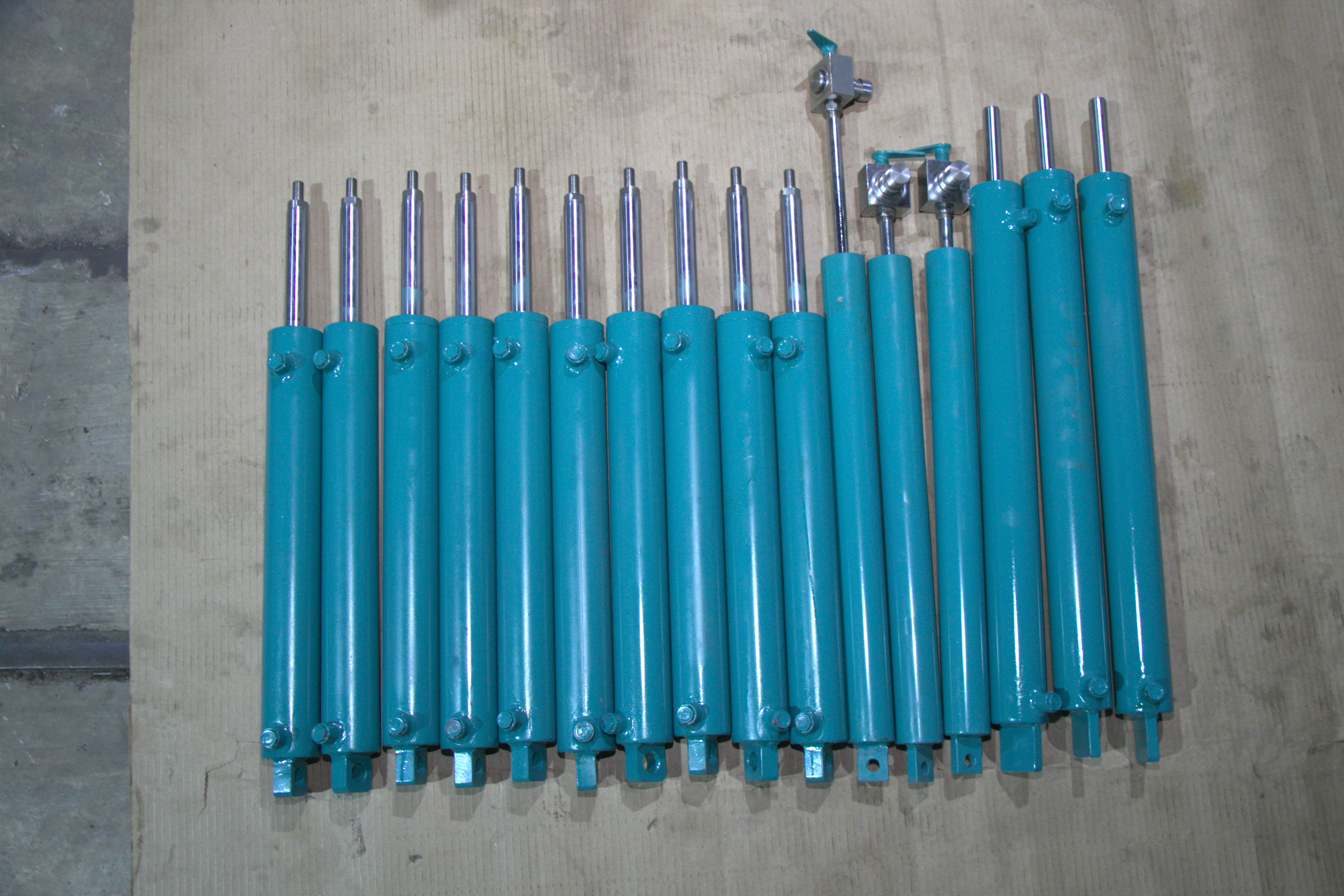 Hydraulic cylinder — OM Engineers